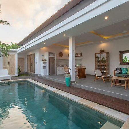 Villa Arif Seminyak Zewnętrze zdjęcie